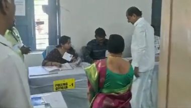 Telangana Assembly Elections 2023: तेलंगाना की 119 सीटों पर वोटिंग जारी, सीएम KCR ने डाला डाला वोट, 11 बजे तक 20.64 फीसदी मतदान- VIDEO