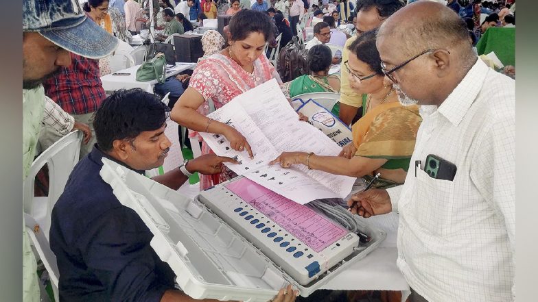 Lok Sabha Elections 2024: चुनाव का समय आ गया है और यूपी में जाति का मामला एक बार फिर गरमा गया है