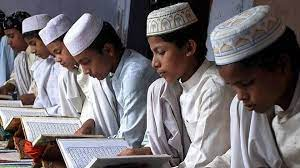 Uttarakhand Madrasas: उत्तराखंड में जांच में खुलासा, राज्य के मदरसों में 700 से ज्यादा हिंदू बच्चे ले रहे इस्लामिक शिक्षा