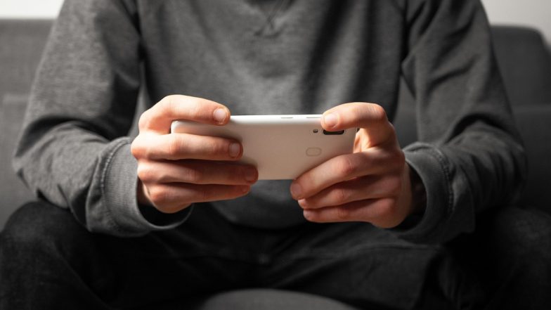 Mahadev APP, 21 Online Betting Apps Banned: मोदी सरकार का बड़ा एक्शन, ED की जांच के बीच महादेव ऐप और अन्य 21 ऑनलाइन सट्टेबाजी ऐप्स पर लगा बैन
