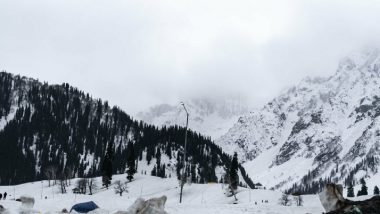 Weather Update: कश्मीर में ठंड का कहर जारी, श्रीनगर में न्यूनतम तापमान माइनस 2 डिग्री