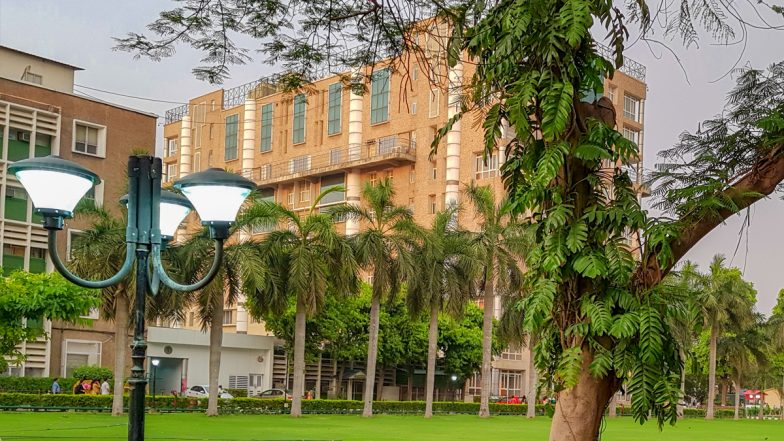 AIIMS Delhi Open on Jan 22: राम मंदिर प्राण प्रतिष्ठा के दिन भी खुला रहेगा एम्स दिल्ली, आधे दिन की छुट्टी का फैसला लिया गया वापस