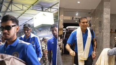 Team India Touchdown Trivandrum: ऑस्ट्रेलिया के खिलाफ दूसरे टी20 मैच के लिए त्रिवेंद्रम पहुंची टीम इंडिया, देखें विडियो