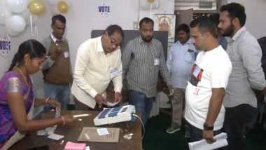 Telangana Assembly Elections 2023: तेलंगाना में 119 विधानसभा सीटों के लिए वोटिंग शुरु, मतदान केंद्रों पर पहुंच रहे हैं लोग