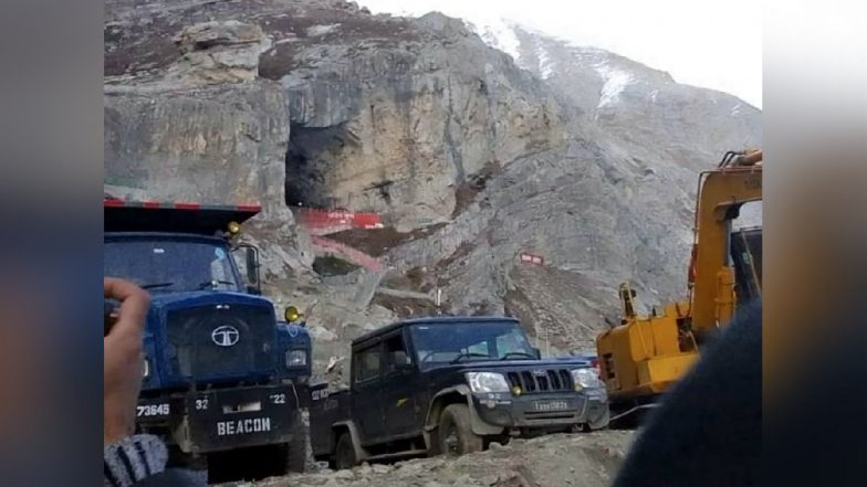 Jammu Kashmir: अमरनाथ गुफा तक पहली बार पहुंचा वाहन, पैदल मार्ग को चौड़ा कर BRO ने रचा इतिहास