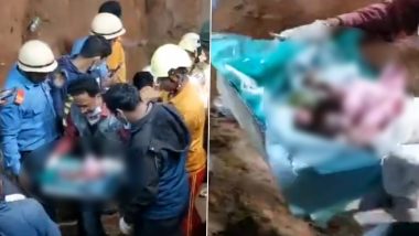 Odisha के संबलपुर में बोरवेल में फंसे नवजात को बाहर निकाला गया, देखें VIDEO