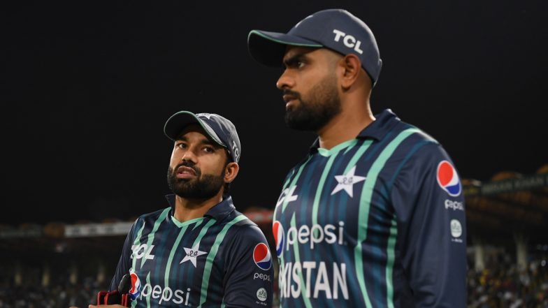 PAK&nbsp;T20I Captaincy: शाहीन शाह अफरीदी&nbsp;से टी20 की कप्तानी छिनना तय, पीसीबी ने बाबर आज़म&nbsp;से की वाइट बॉल टीम का नेतृत्व&nbsp;का पेशकश