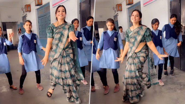 Teacher and Students Dance: टीचर और स्टूडेंट्स ने एक साथ किया 'गुलाबी शरारा' गाने पर डांस, इंटरनेट पर वीडियो वायरल