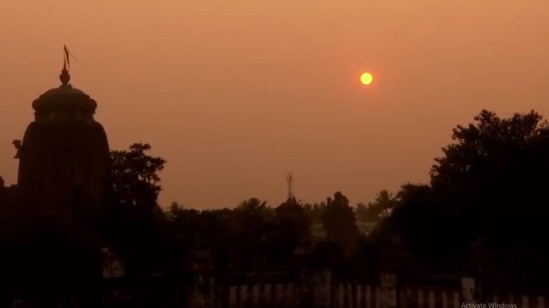 Odisha: भुवनेश्वर में साल 2023 का आखिरी सूर्यास्त देखा गया, देखें वीडियो