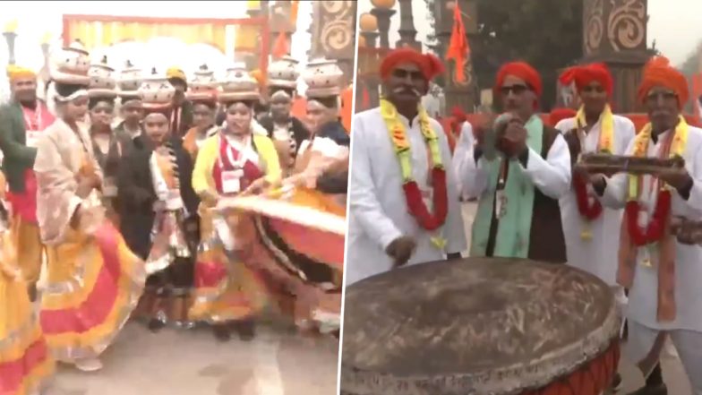 PM Modi Swagat In Ayodhya Video: पीएम मोदी के भव्य स्वागत के लिए तैयार अयोध्या, 40 मंचों पर 1400 लोक कलाकार दिखाएंगे अपना जलवा, देखें विडियो