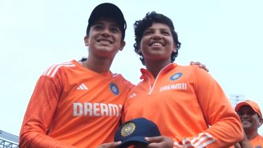 Richa Ghosh Makes Test Debut: ऋचा घोष ने किया टेस्ट डेब्यू, वानखेड़े में भारत बनाम ऑस्ट्रेलिया मैच से पहले स्मृति मंधाना ने सौंपी कैप