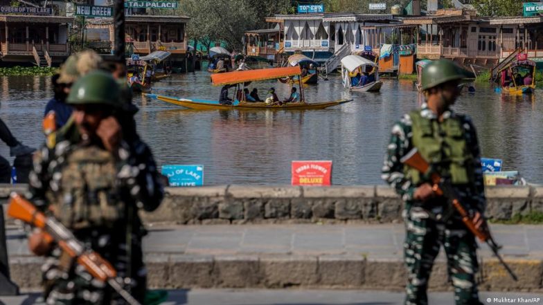सुप्रीम कोर्ट ने धारा 370 को हटाना संवैधानिक ठहराया