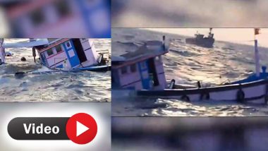 Fishermen Rescue Video: कर्नाटक में बीच समुद्र में पलटी नाव, आठ मछुआरों को बचाया गया, देखें वीडियो