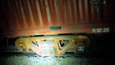 Maharashtra Goods Train Derailed: कसारा में रेलवे लाइन पर बड़ा हादसा, मालगाड़ी की 7 बोगियां पटरी से उतरीं, देखें VIDEO