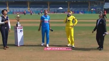 IND-W vs AUS-W 2nd ODI 2023-24 Live Toss Updates: ऑस्ट्रेलिया ने टॉस जीतकर पहले बल्लेबाजी का की फैसला, श्रेयांका पाटिल करेंगीं डेब्यू, यहां जानें दोनों टीमों का प्लेइंग इलेवन