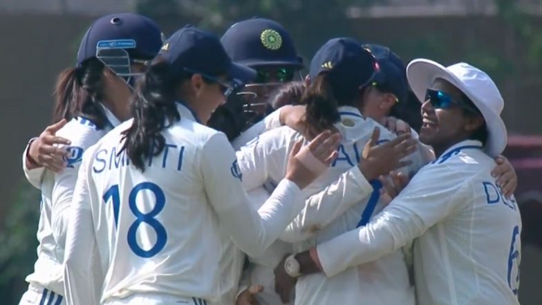 Ind Beat Eng- W One-Off Test 2023: ऑलराउंड प्रदर्शन के बदौलत इंडियन विमेंस टीम ने  टेस्ट मैच में इंग्लैंड को 347 रन से दर्ज की एकतरफा जीत, दीप्ति शर्मा रही प्लेयर ऑफ़ द मैच