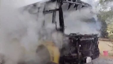 Madhya Pradesh School Bus Fire Video: एमपी में बच्चों को लेकर जा रही स्कूल बस में लगी आग, धू-धूकर जली, सभी सुरक्षित