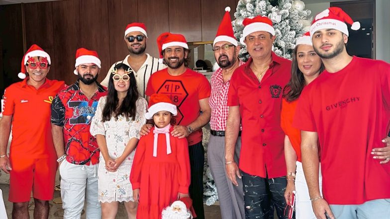 Christmas 2023: टीम इंडिया के पूर्व कप्तान एमएस धोनी ने अपने परिवार के साथ मनाया क्रिसमस, ऋषभ पंत भी हुए शामिल, तस्वीर हुई वायरल