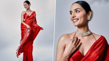 Manushi Chhillar ने रेड साड़ी पगन दिए किलर पोज, एक्ट्रेस की दिलकश अदाओं ने धड़काया यूजर्स का दिल (View Pics)