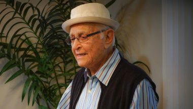 Norman Lear Dies: नहीं रहे अमेरिकी स्क्रीन राइटर और टीवी प्रोड्यूसर नॉर्मन लियर, 101 वर्ष की आयु में हुआ निधन