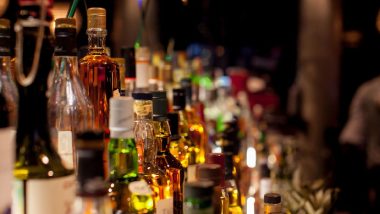 Gujarat's govt lifts Ban Alcohol: गुजरात के गिफ्ट सिटी में शराब पीने की छूट, सरकार ने प्रतिबंध हटाया