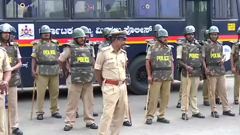 Dargah Ransacked In Karnataka: कर्नाटक के चिक्कमगलुरु जिले में दरगाह में तोड़फोड़, तनाव बढ़ा