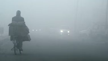 Dense Fog across North India: दिल्ली से लेकर पंजाब-राजस्थान तक कोहरे की मार, कई स्थानों पर विजिबिलिटी जीरो