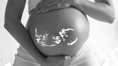 Dreams about being Pregnant: सपने में खुद को गर्भवती देखने का क्या आशय है? जानें ऐसे कुछ सपनों के बारे में स्वप्न-शास्त्र का तर्क!