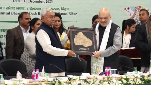 पटना में पूर्वी क्षेत्रीय परिषद की बैठक में नीतीश कुमार, अमित शाह असहज दिखे