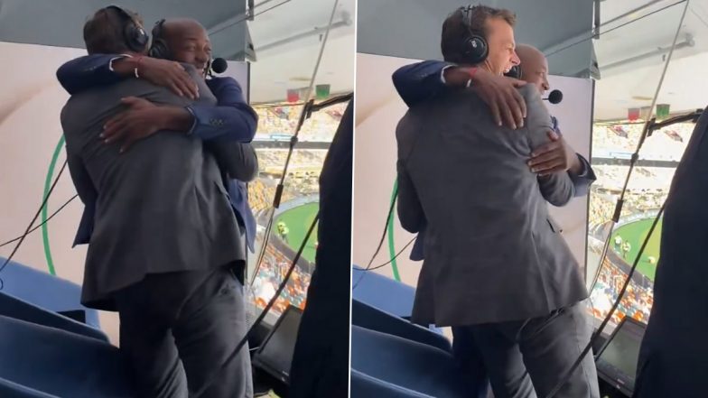 Gilchrist Hugs Emotional Brian Lara:&nbsp;गाबा में ऑस्ट्रेलिया पर वेस्टइंडीज की ऐतिहासिक जीत के बाद भावुक&nbsp;हुए ब्रायन लारा,&nbsp;एडम गिलक्रिस्ट&nbsp;ने&nbsp;लगाया&nbsp;गले, देखिएं वीडियो