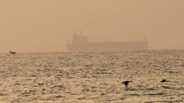 सोमालिया के पास जहाज हाईजैक, 15 भारतीय सवार