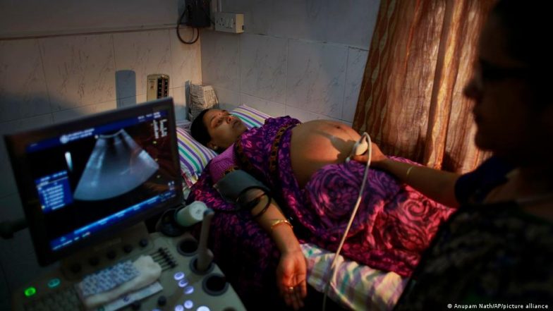 बच्चा पैदा करते हुए हर दो मिनट में होती है एक महिला की मौत