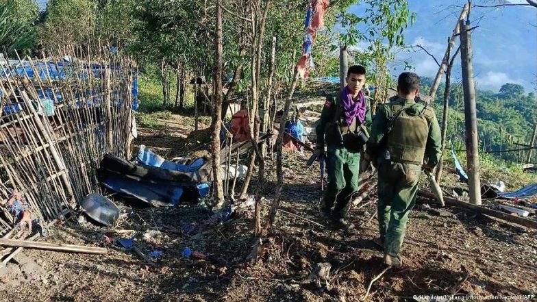 म्यांमार: विद्रोही समूह ने भारत-बांग्लादेश सीमा से लगे शहर पर किया कब्जा