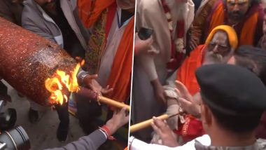 Video: गुजरात की खुशबू से महकी श्रीराम की नगरी, महंत नृत्यगोपाल दास जी महाराज की मौजूदगी में जलाई गई 108 फीट की अगरबत्ती