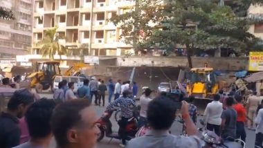 Bulldozer Action in Mumbai: मीरा रोड में उपद्रवियों के खिलाफ बड़ी कार्रवाई, श्रीराम शोभायात्रा के दौरान पथराव करने वालों के अवैध निर्माण पर सरकार का चला बुलडोजर- VIDEO