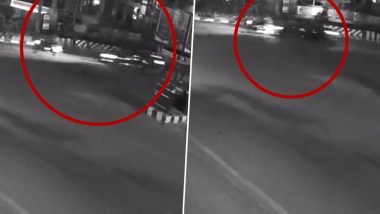 Hyderabad Hit-And-Run Case: हैदराबाद में तेज रफ़्तार कार का कहर, बाइक पर जा रहे बाउंसर को मारी टक्कर, मौत (Watch Video)