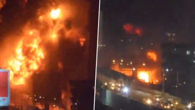 Fire in Mumbai: मुंबई में राम मंदिर रेलवे स्टेशन के बाहर लगी भीषण आग, अफरा-तफरी का माहौल, देखें वीडियो