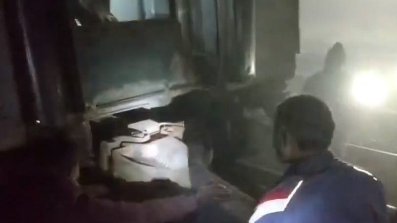 Bihar Train Accident: बिहार में बड़ा रेल हादसा टला, सहरसा से पाटलिपुत्र जा रही जनहित एक्सप्रेस की कपलिंग टूटने से दो हिस्सों में बंटी बोगियां- VIDEO