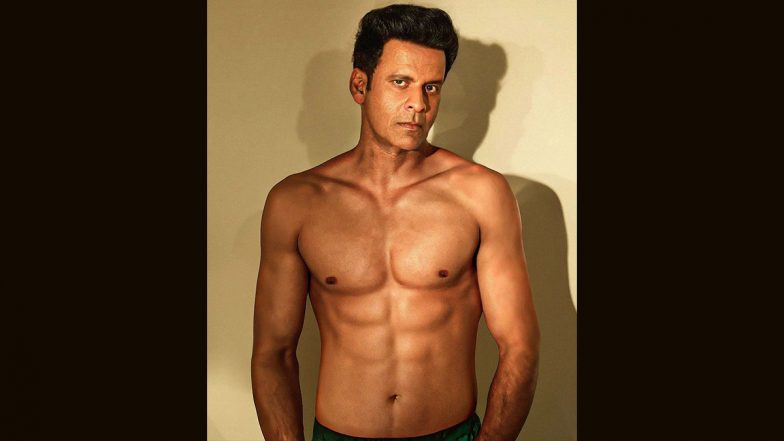 Manoj Bajpayee ने दिखाए सिक्स पैक एब्स, बोले - सूप ने किया कमाल (View Pic)