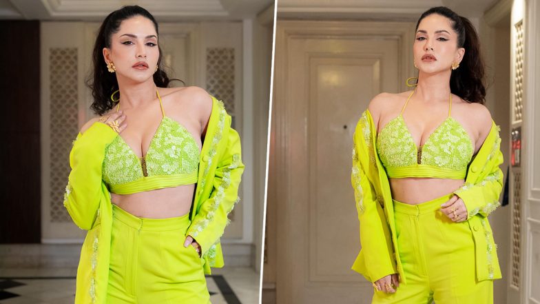 Sunny Leone ने इंस्टाग्राम पर शेयर की स्टनिंग तस्वीरें, एक्ट्रेस की खूबसूरती के मुरीद हुए यूजर्स (View Pics)
