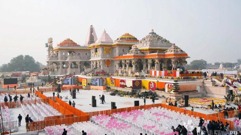 Watch: राम सिया राम...सिया राम...जय जय राम... राम मंदिर में गूंज रही रामधुन, सोनू निगम, अनुराधा पौडवाल सहित इन कलाकारों ने दी शानदार प्रस्तुति