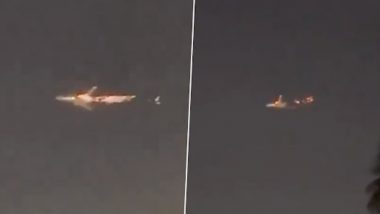 Plane Catches Fire Video: उड़ान भरने के तुरंत बाद फ्लाइट में लगी आग, मच गई अफरा-तफरी