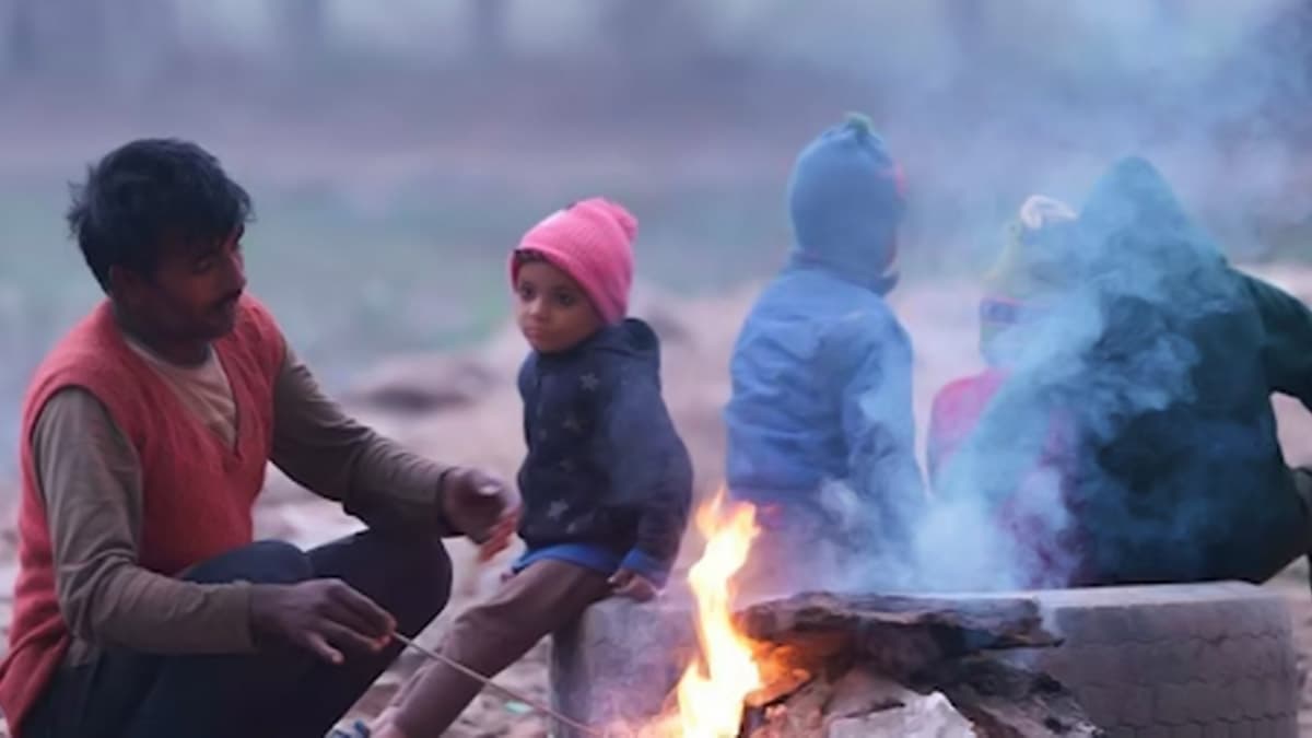 Weather Forecast: शीतलहर से ठिठुरा दिल्ली समेत पूरा उत्तर भारत, हांड़ कंपाने वाली ठंड से अभी नहीं मिलेगी राहत