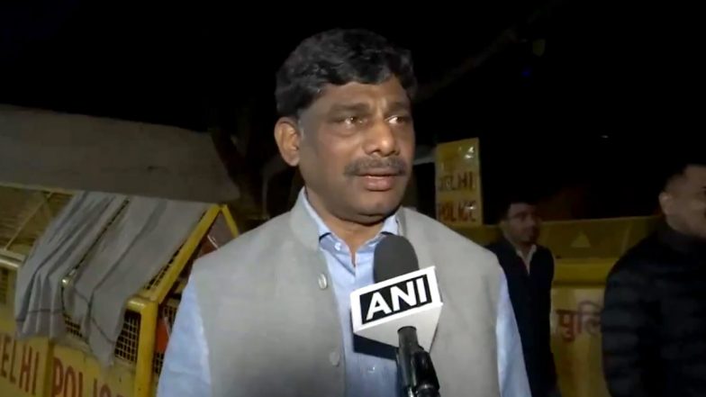 'मुझे गोली मारकर अपना सपना पूरा करो': कर्नाटक कांग्रेस सांसद ने भाजपा नेता से कहा