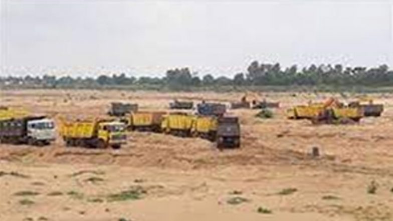 CHATTISGARH : छत्तीसगढ़ के भाटापारा जिले में अवैध उत्खनन कारवाई में 57 वाहन किए जब्त