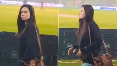 Fans Tease Sana Javed: पाकिस्तानी स्टेडियम में लगे सानिया मिर्जा के नारे, फैन ने शोएब मलिक की तीसरी पत्नी सना जावेद को चिढ़ाया, देखें वीडियो