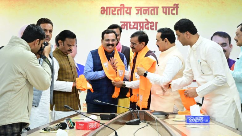 Shashank Shekhar Singh joins BJP: कांग्रेस को महाकौशल में एक और झटका, पूर्व महाधिवक्ता भाजपा में शामिल