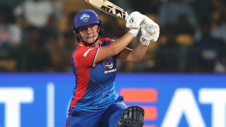 MI-W vs DC-W, WPL 2024 Live Score Updates: दिल्ली कैपिटल्स को लगा तीसरा झटका, अमेलिया केर ने ऐलिस कैप्सी को किया आउट