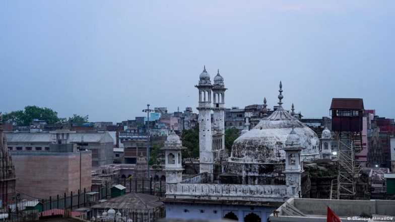 ज्ञानवापी के तहखाने में जारी रहेगी पूजा, हाई कोर्ट का फैसला