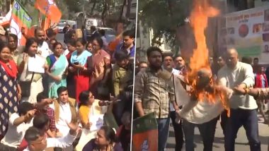 BJP Mahila Morcha Protests In Bengal: कोलकाता में भाजपा उत्तरी कोलकाता महिला मोर्चा TMC कार्यकर्ताओं के खिलाफ विरोध प्रदर्शन, देखें वीडियो